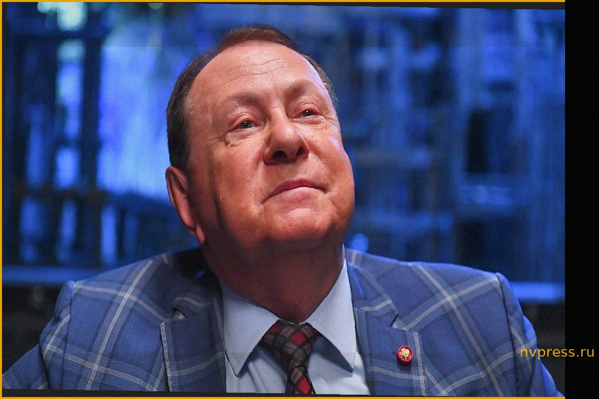 Президент «Ленкома» Варшавер назвал безумием ввод чаевых для артистов в театрах