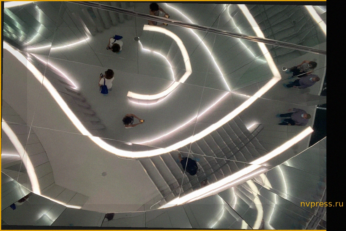 Зал Зеркал Pace Gallery: Переосмысление Стратегии на Фоне Сокращений