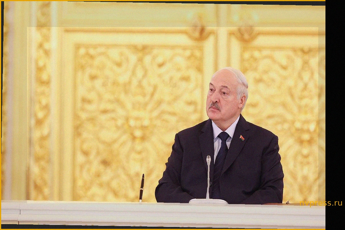 Лукашенко предположил, зачем «евротройка» задает России неприемлемые условия