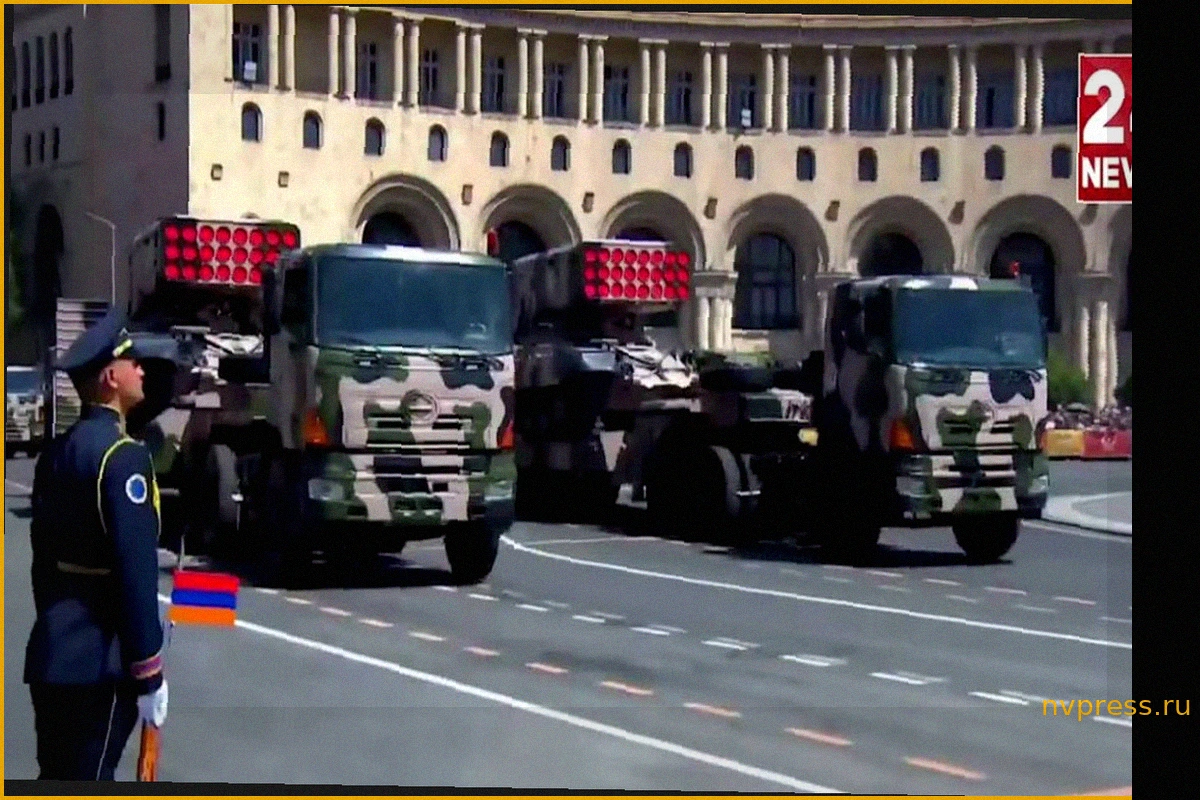 В Ереване на параде продемонстрировали российскую военную технику